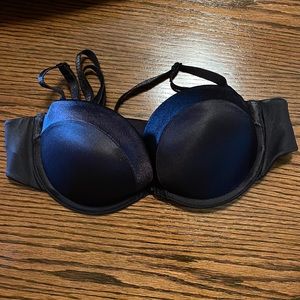 Black convertible stretch push-up bra